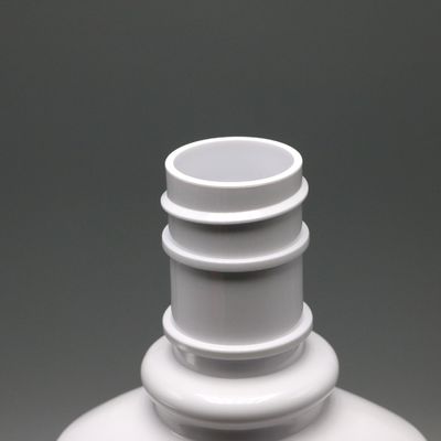 White Long Neck PET Plastic Mouthwash Bottle with 250mL Capacity and Screen Printing